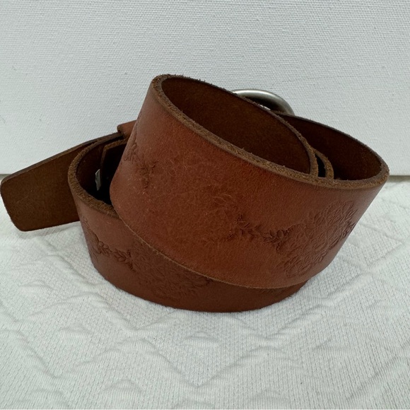 Lucky Brand Embossed Leather Belt size XS - Picture 3 of 9